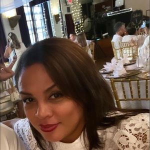 Meet your Posher, Paula